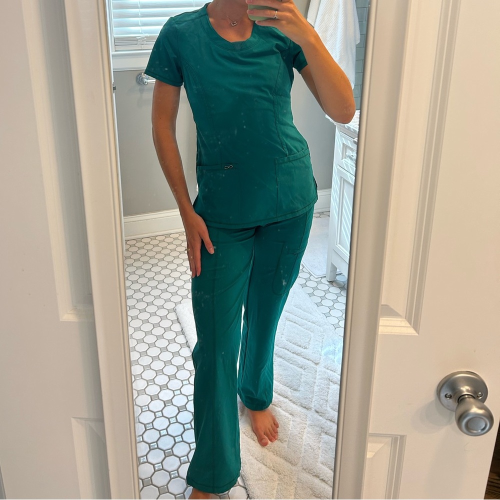 Cherokee Infinity Hunter Green Scrub Set